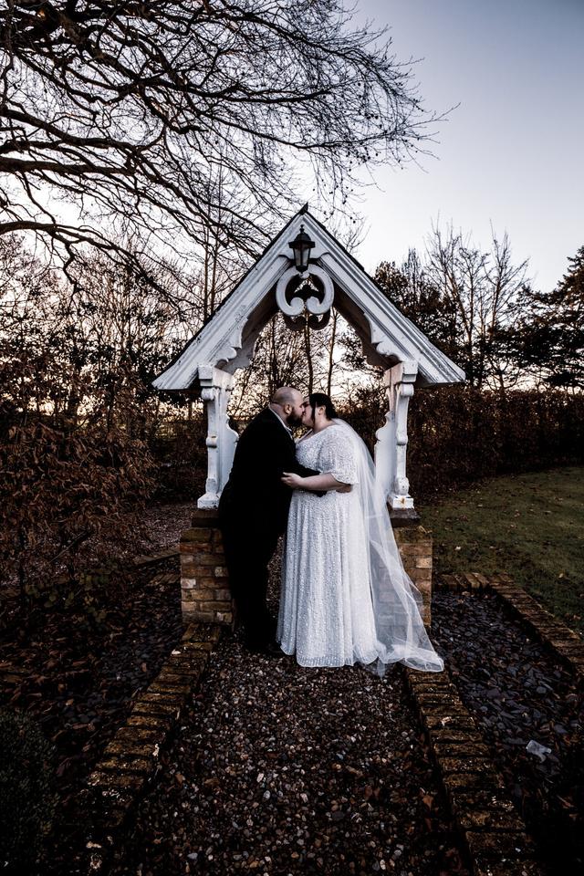 Holly Thompson : Photo & Film - 2