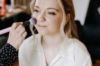 Indulge Beauty Salon - 6