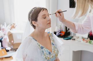 Ali Make-up & Hair - 5