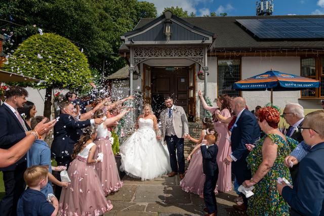 The Royal Toby Hotel - 4