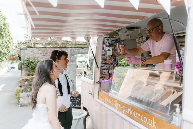 Polly's Vintage Ice Cream Parlour - 1