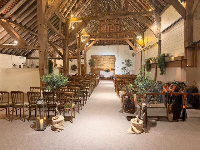 Pangdean Old Barn - 1
