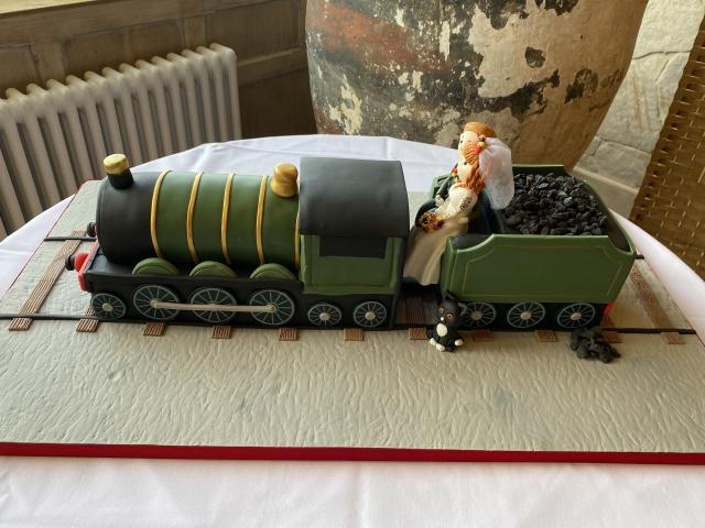 Suzie’s Cakes & Bakes - 3