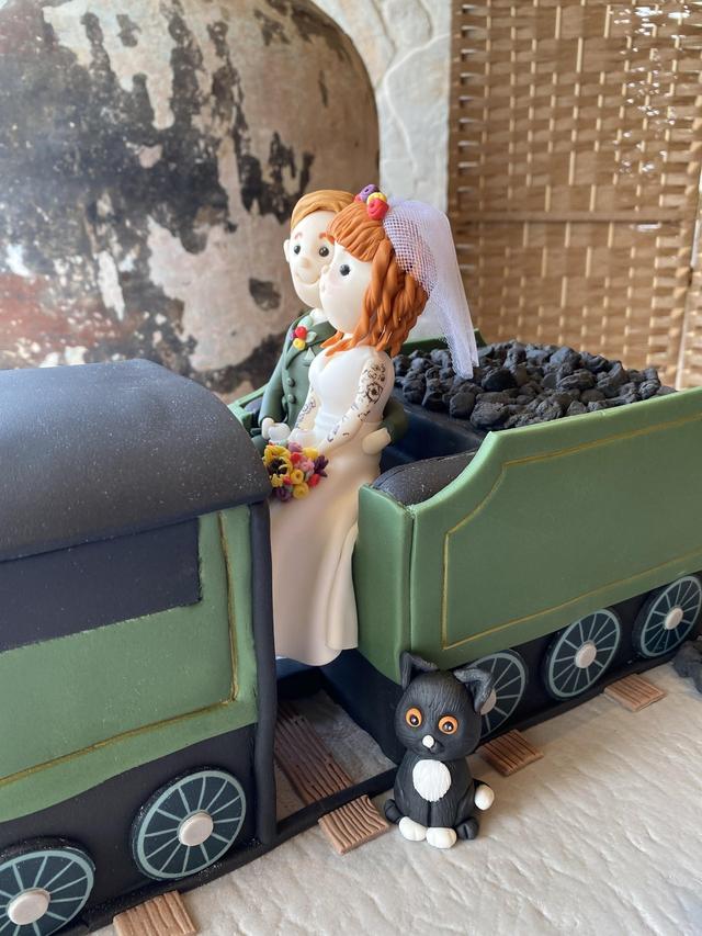 Suzie’s Cakes & Bakes - 1