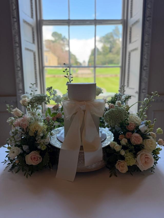 The Velvet Crumb - 1