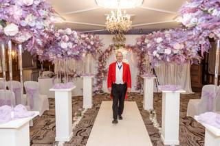 The Royal Toby Hotel - 10