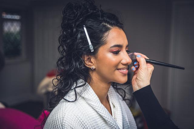 Elizabeth Joseph-Love Makeup Artist - 4