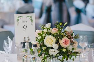 Louises Flower Boutique - 5
