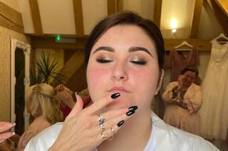 Archie’s Makeup Academy - 7