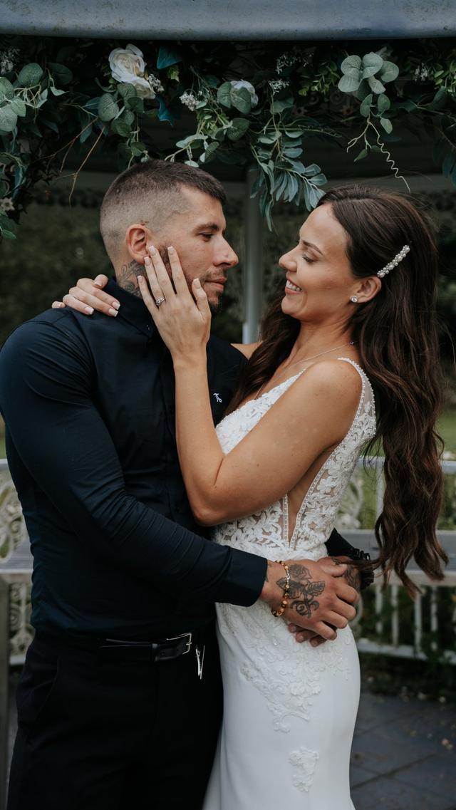 Isle Click Weddings - 1