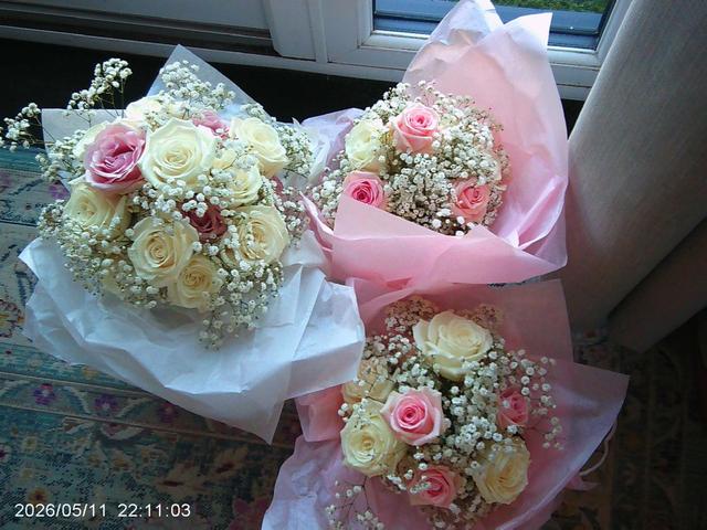 Seasons Flower Studio - 1