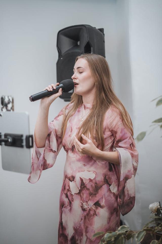 Emily Jane Sings - 1
