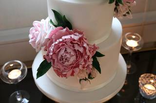 Wedding Cakes by Lisa Broughton - 7