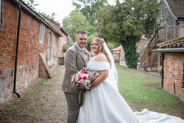 The Tudor Barn Belstead - 1