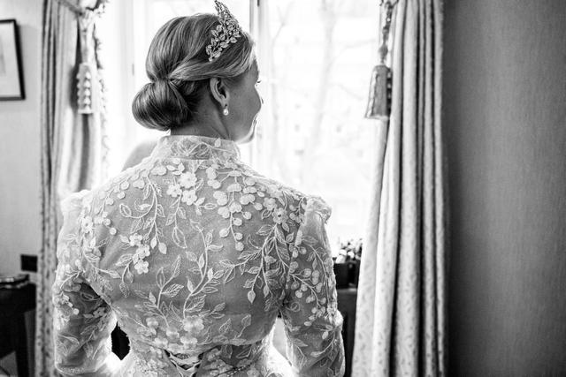 Lipstick and Curls - 4