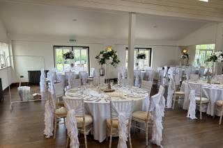 The Essex Barn at the White Hart - 10