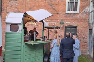 Foley’s Horse Box Bar - 10