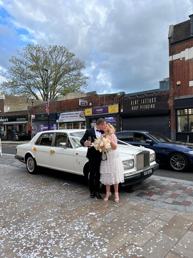 LadyR Wedding And Chauffeur Hire - 2