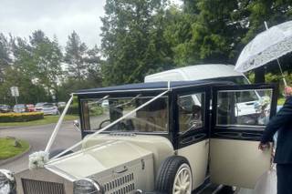 Love & Carriage Wedding Cars - 7