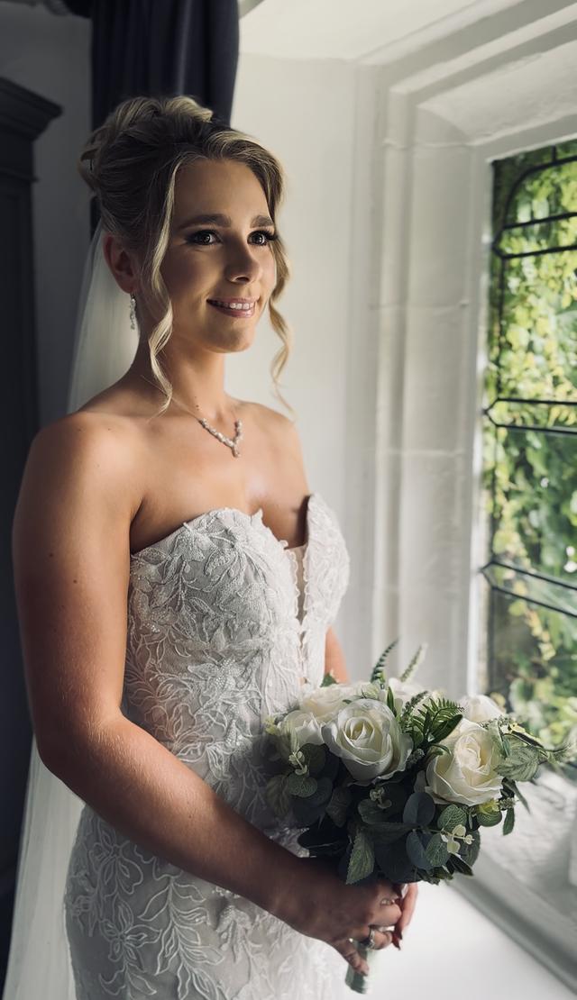 Bonnie Bell - Makeup Artist - 1
