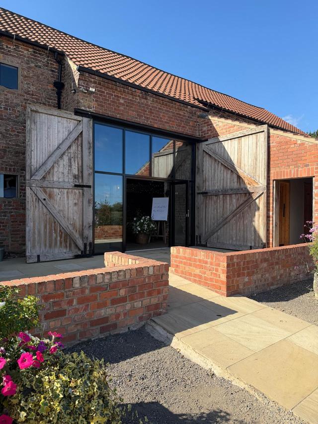 Woolas Barn - 2