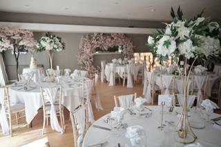 The Connaught Hotel & Spa - 12