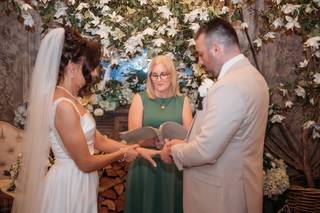 Sara Bamford Celebrant - 9