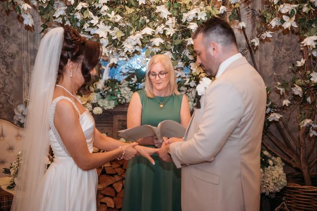 Sara Bamford Celebrant - 4