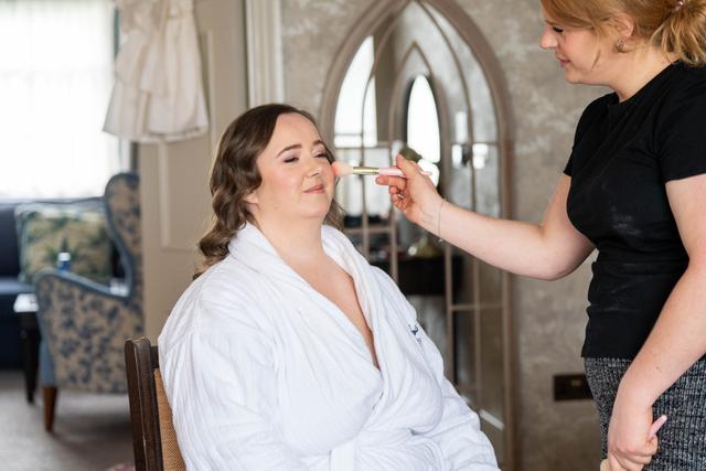 Anniedluxe Hair & Makeup Artist - 3