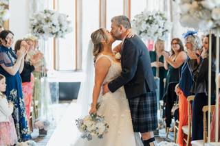Dynamic Frame Wedding Films - 5