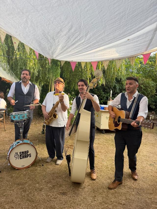 The Snap Chaps - Strolling Band - 2