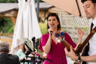 Laura Frances Wedding Singer - 5