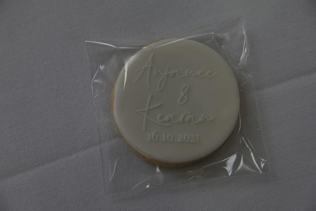 Krumbled Boutique Cakery - 1