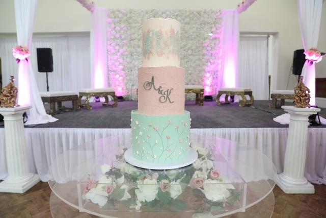 Krumbled Boutique Cakery - 3