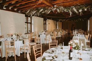 Tudor Barn Eltham - 10