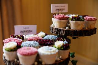 Donna's Floral Cakery - 7