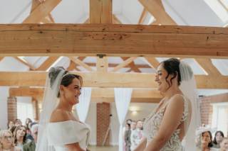 Hanbury Barns Wedding Venue - 9
