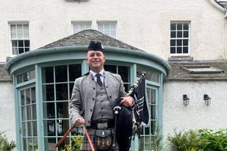 St Andrews Piper - 6