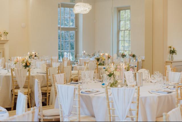 Miss Carlysle and Co - 4