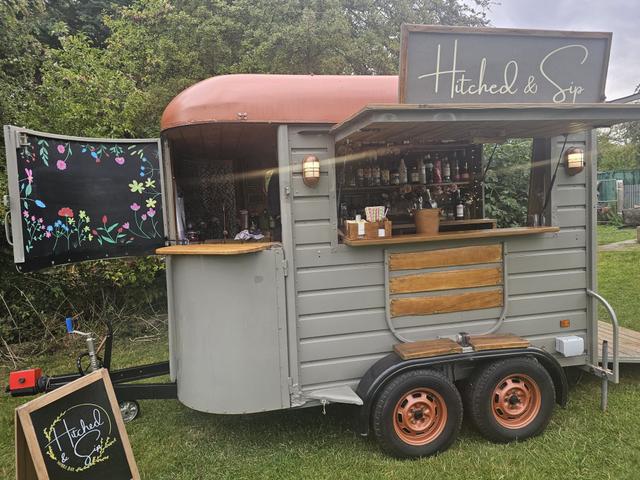 Hitched and Sip - Mobile Bar Services - 4