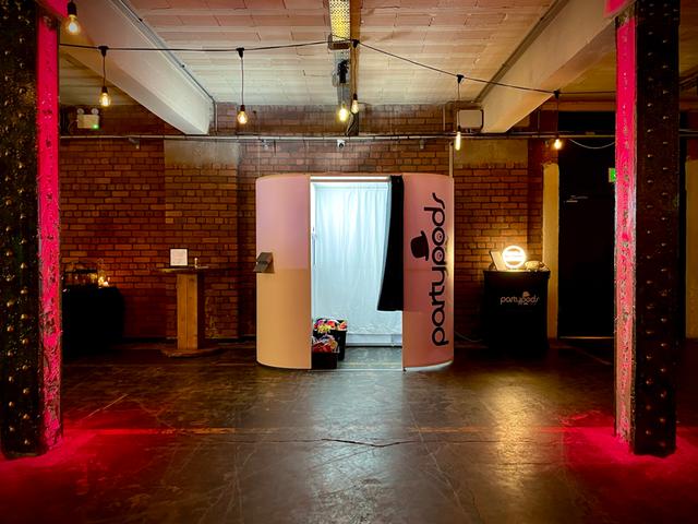 Partypods Photobooth and Event Hire - 2