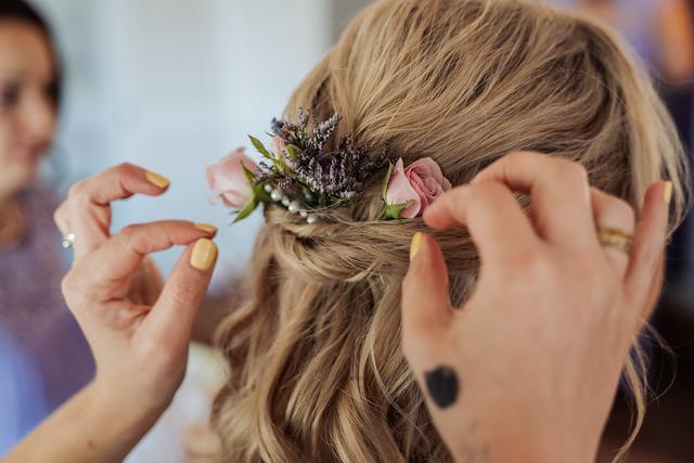 Gemma Kelly Hair and Makeup Artist - 3