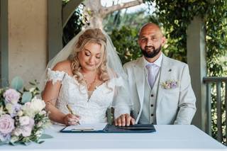 Gemma Kelly Hair and Makeup Artist - 7