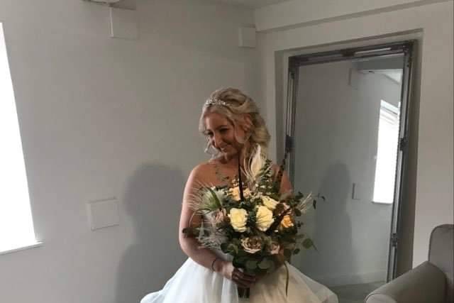 Sarah's wedding clearance boutique northwich