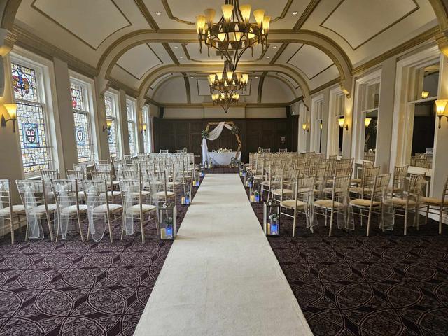 County Hotel - 1