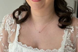 Rachel Caws Bridal Hair and Makeup Specialist - 1