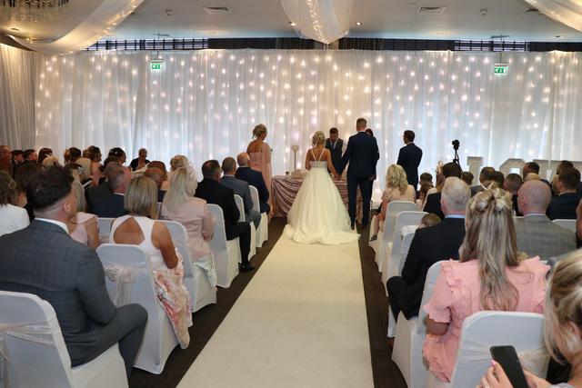 Village Hotel Club Manchester Ashton - 1