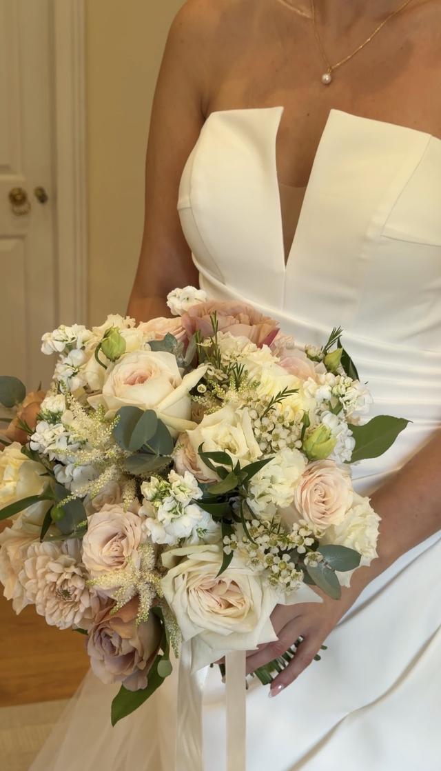 Backstage Bridesmaids - 1