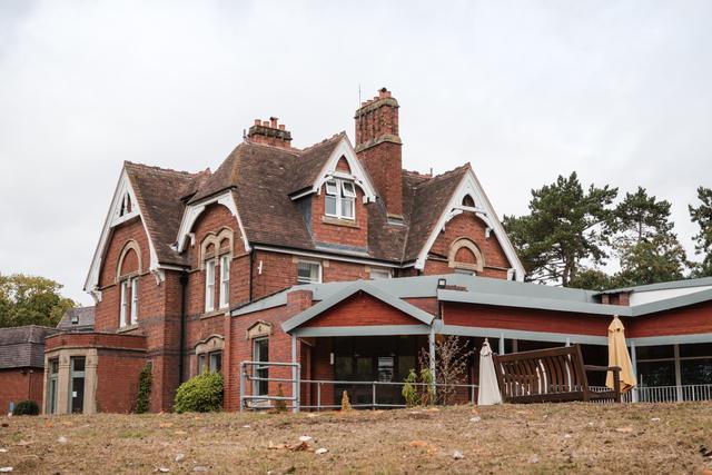 Stourport Manor Hotel - 3