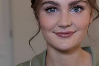 Gemma Kelly Hair and Makeup Artist - 13